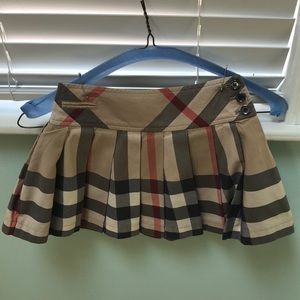 Girls Burberry skirt